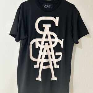 Saga outerwear t shirt